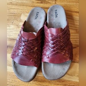 Taos Guru Hurrache Sandals Size 38 Red  Resort Vacation Tropical Leather Braid